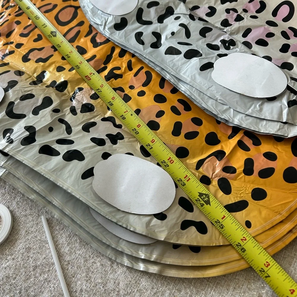 Walking Leopard Balloons Foil New in Packaging 8 Pieces 2 Colors Fun Party Decor - Picture 5 of 7